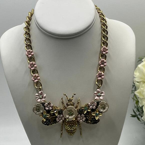Betsey Johnson Vintage Enchanted Floral Garden Beetle Queen Bee Moth Necklace - Picture 1 of 13